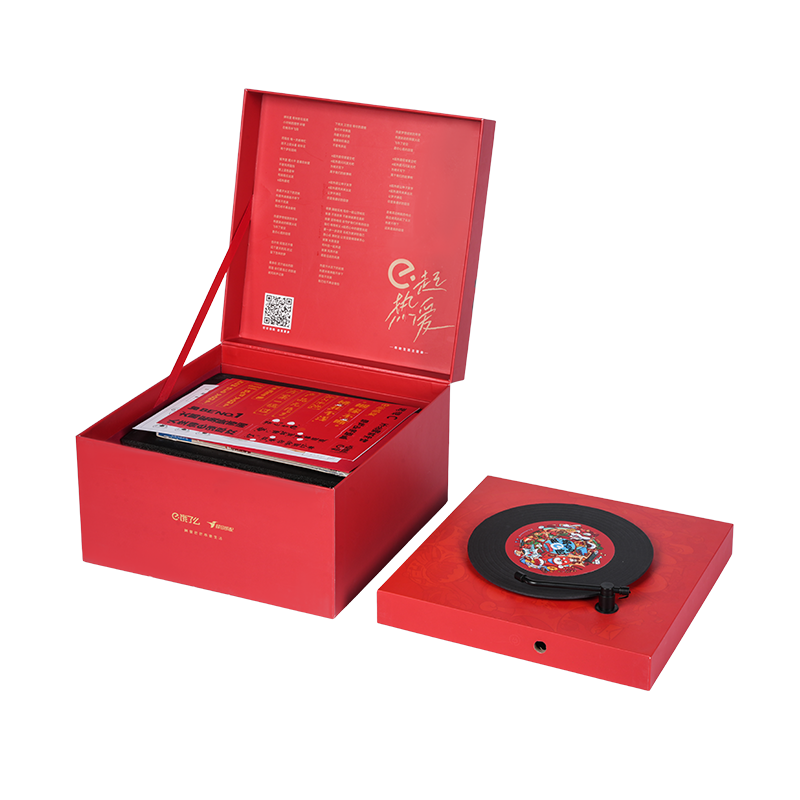 Nyaralás témájú keménykönyv alakú forgatható zenedoboz