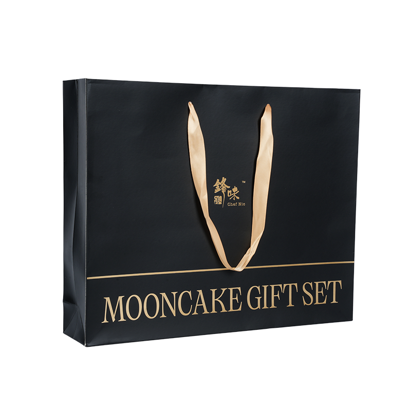 Vízálló fogantyús kraft/fehér karton torta hordtáska